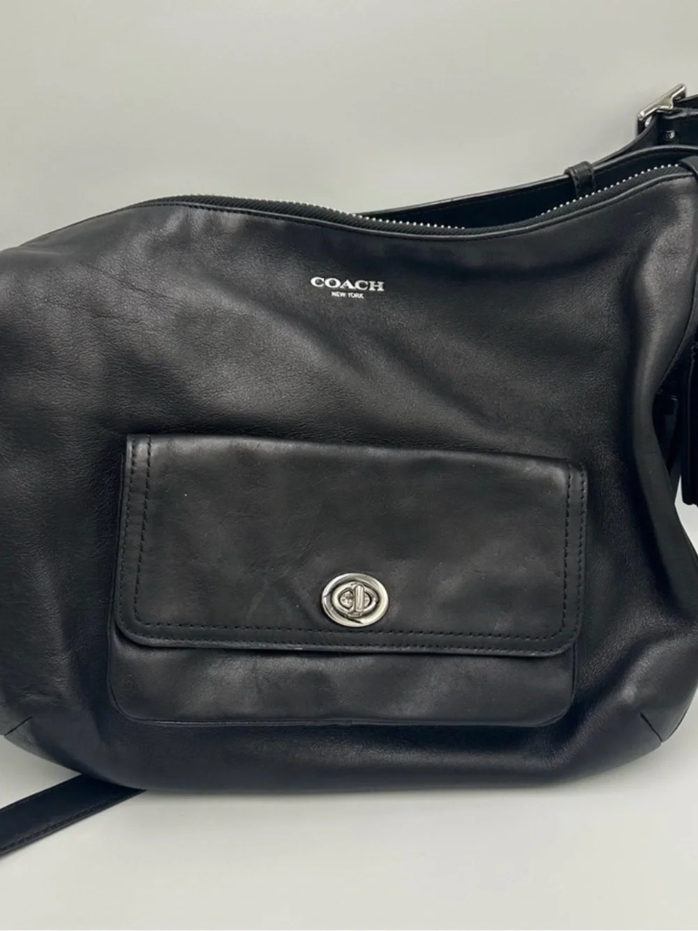 Coach Legacy Leather Courtenay Hobo Shoulder Bag Purse Turnkey Pocket